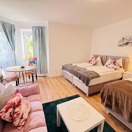 Friends & Family Haven Appartement